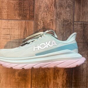 Hoka Mach 4 Mint Green Running Shoe 8.5B